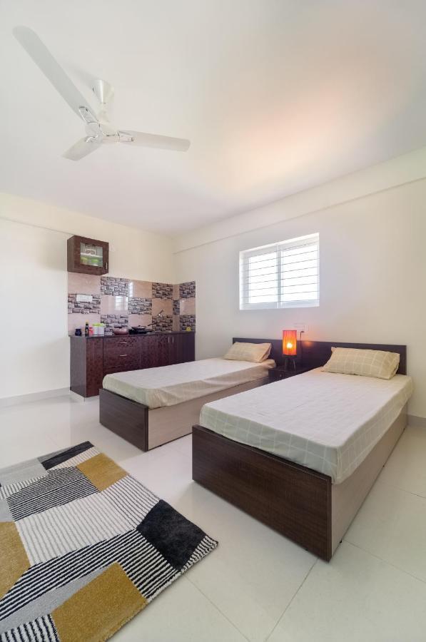 Covie Bannergatta 141 Hostel Bengaluru Kültér fotó